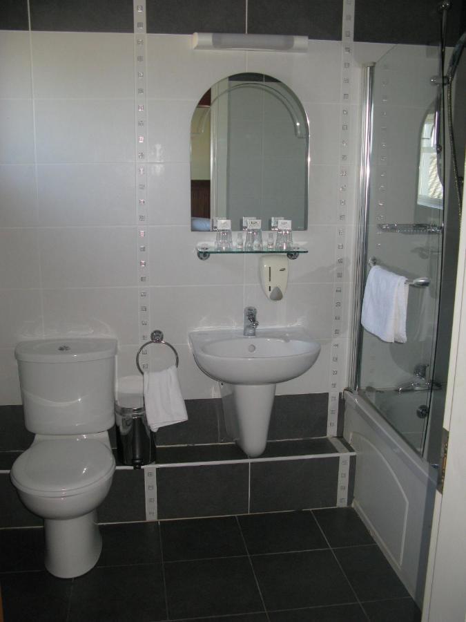 Laragh House B&B 킬케니 객실 사진